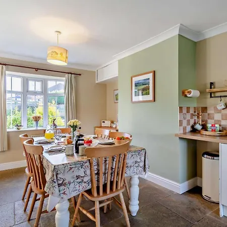 3 Bed In Northallerton Oc-47888 Holiday home East Cowton